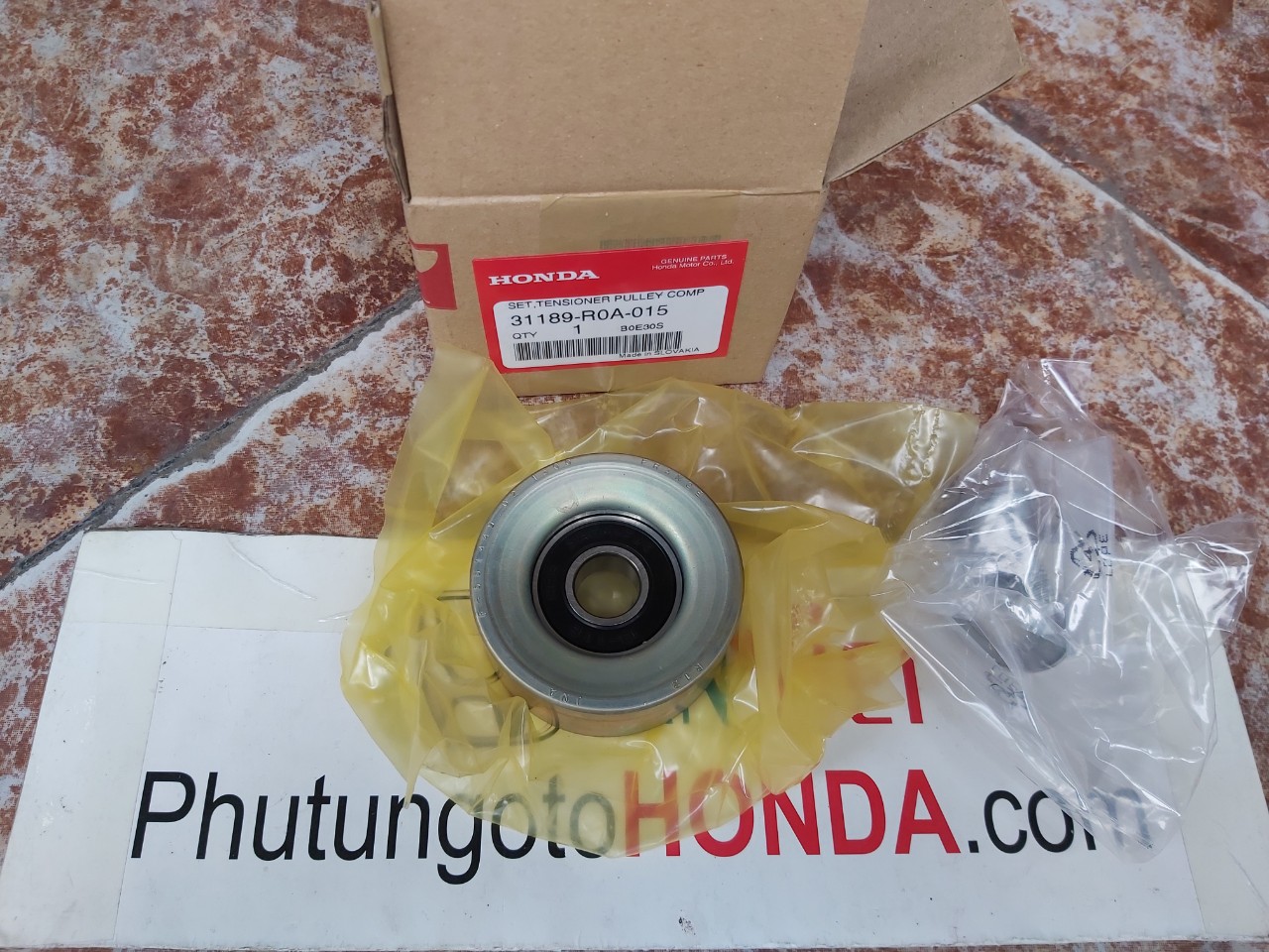 Bi tăng dây curoa máy phát xe Honda CRV